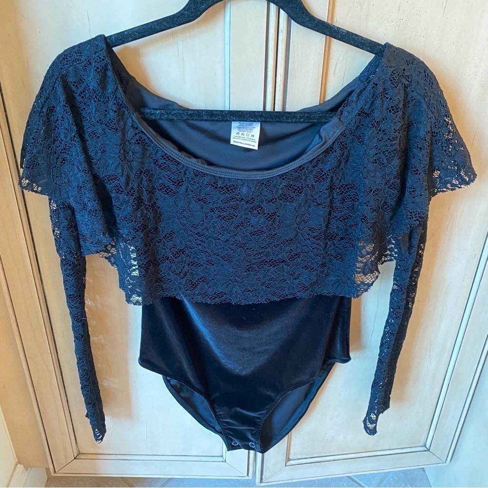 Spirit Halloween Long Sleeve Lace Bodysuit